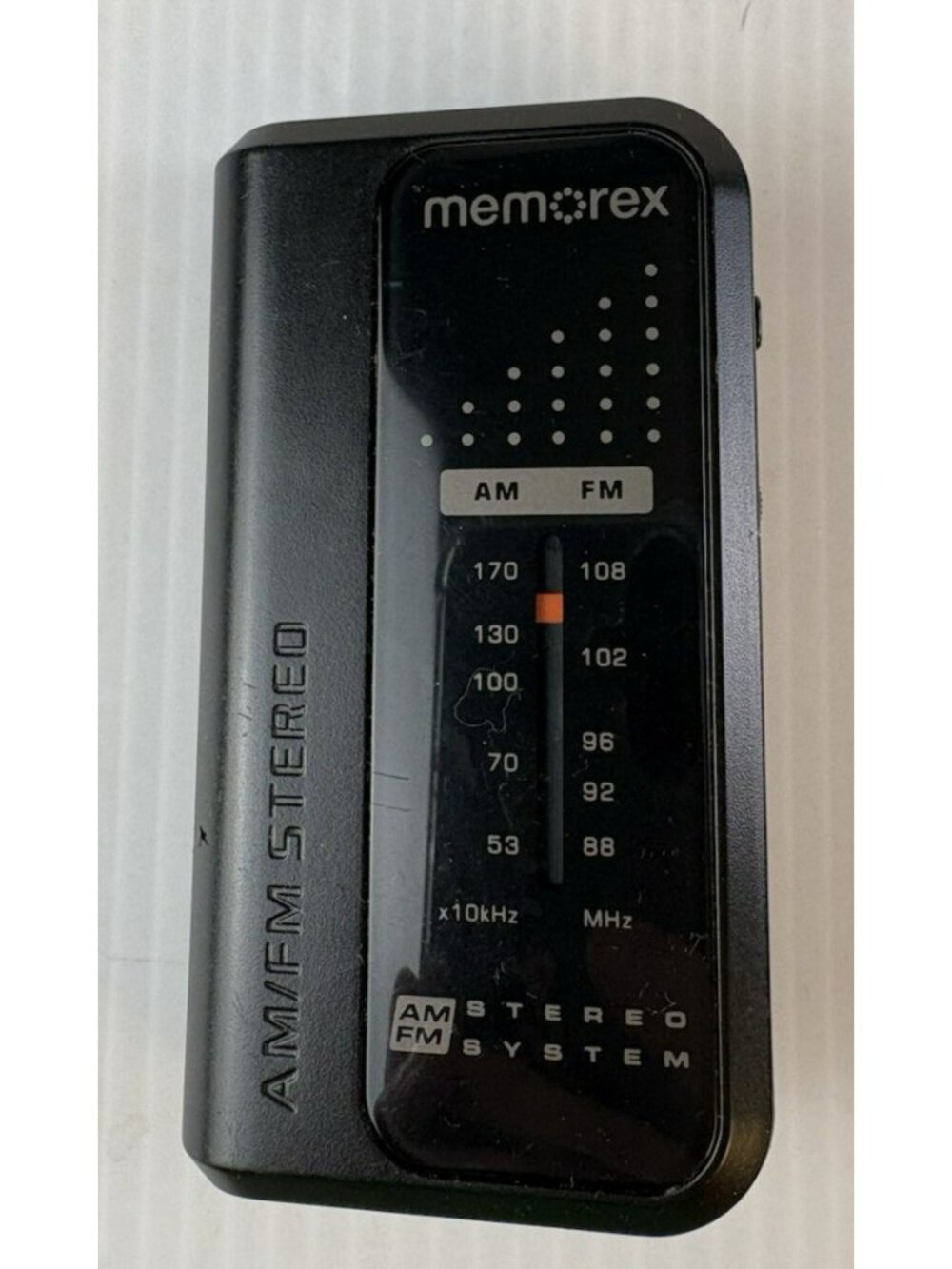 Memorex AM/FM Stereo System Portable Pocket-Sized Walkman Model MR4240 *WORKS*
